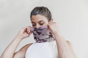 Nobull Gaiter Tie-Dye Women's Scarves Rose Dark Red | Australia (KI0853)